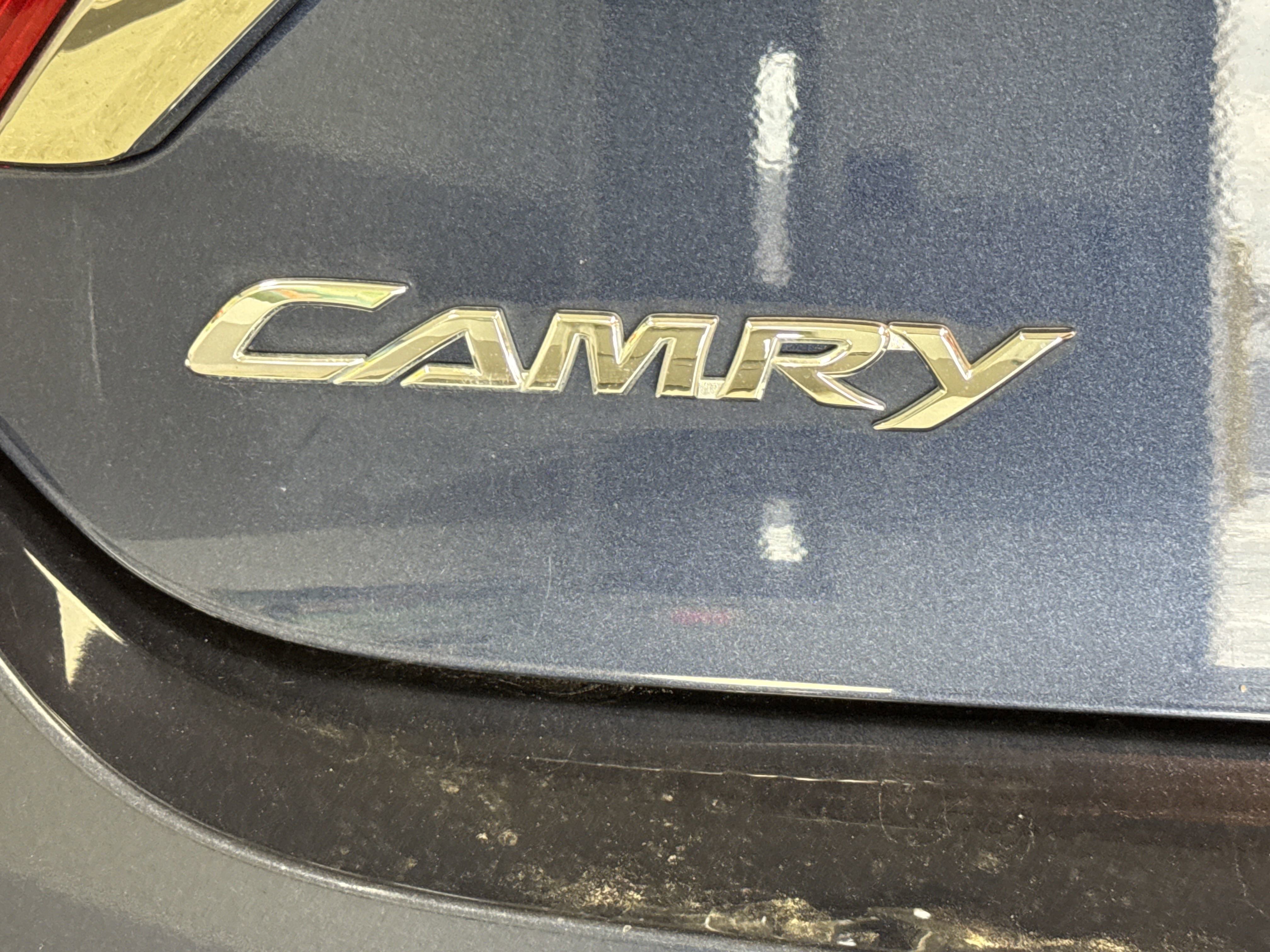 Used 2017 Toyota Camry XLE image 35