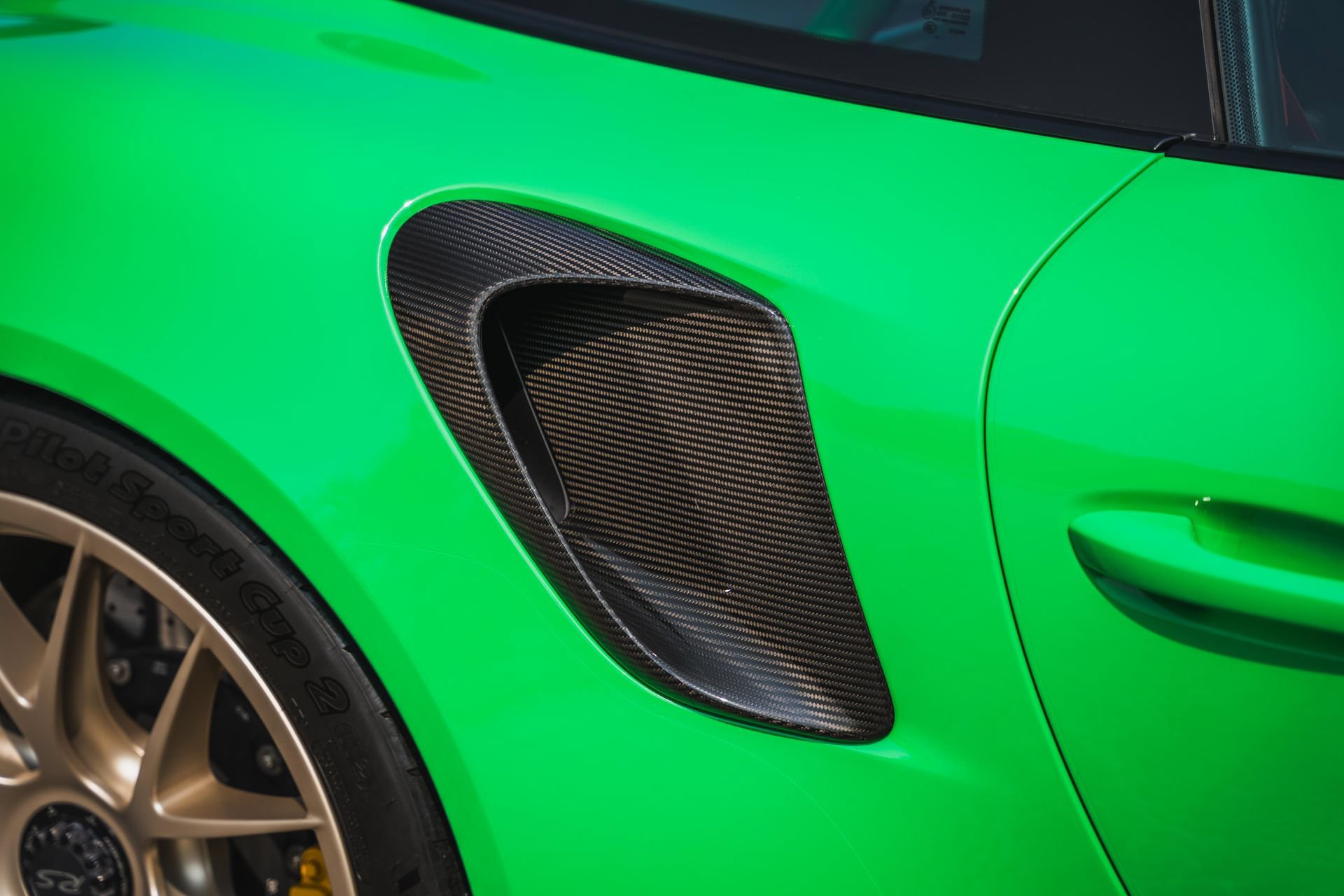 Used 2018 Porsche 911 GT2 RS RWD image 20
