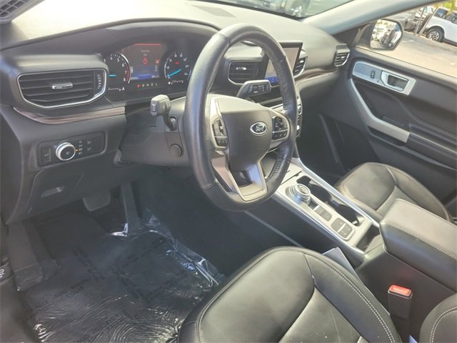 Certified 2022 Ford Explorer Limited w/ Equipment Group 301A image 16