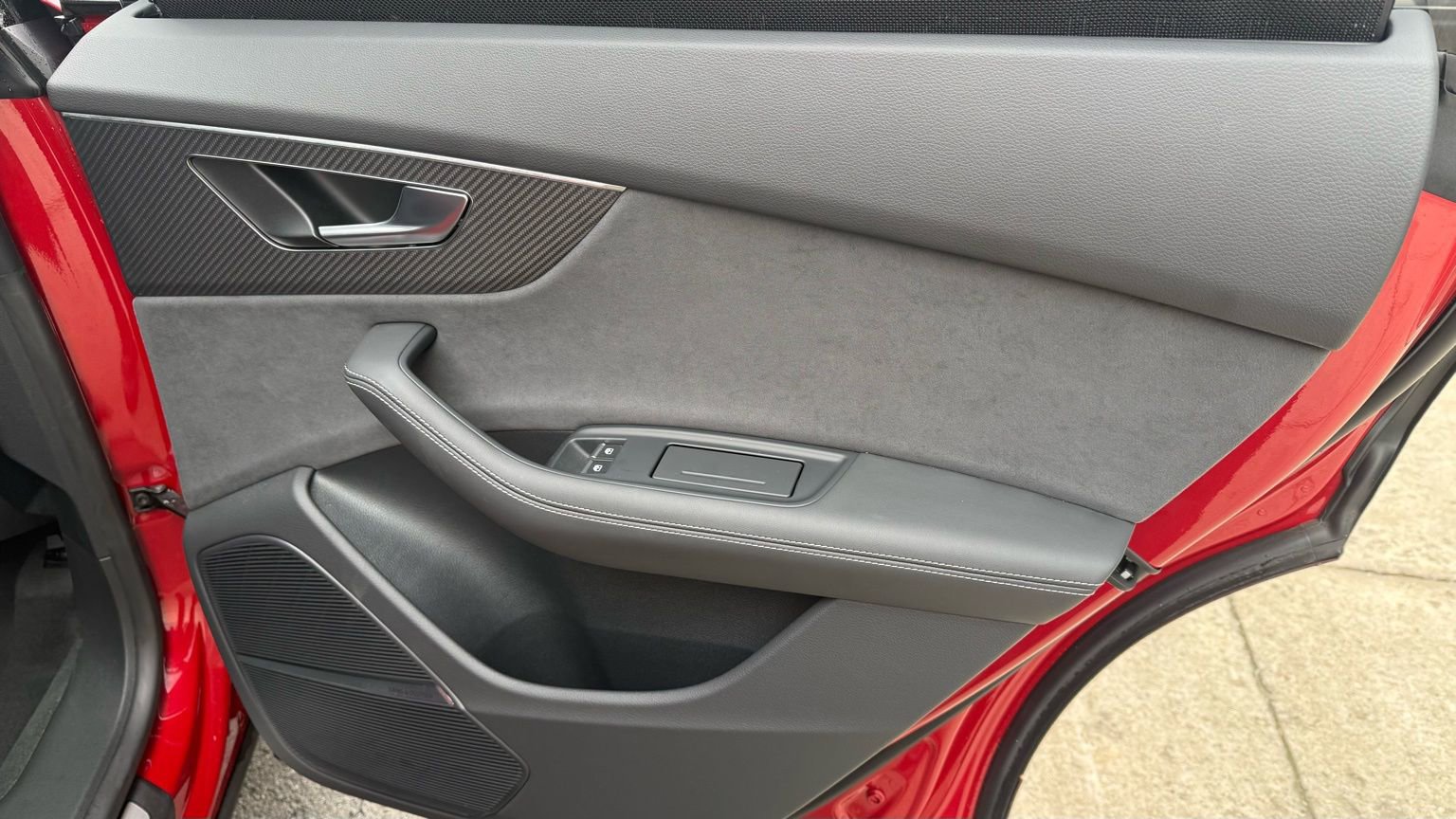 Used 2024 Audi SQ8 Premium Plus image 21