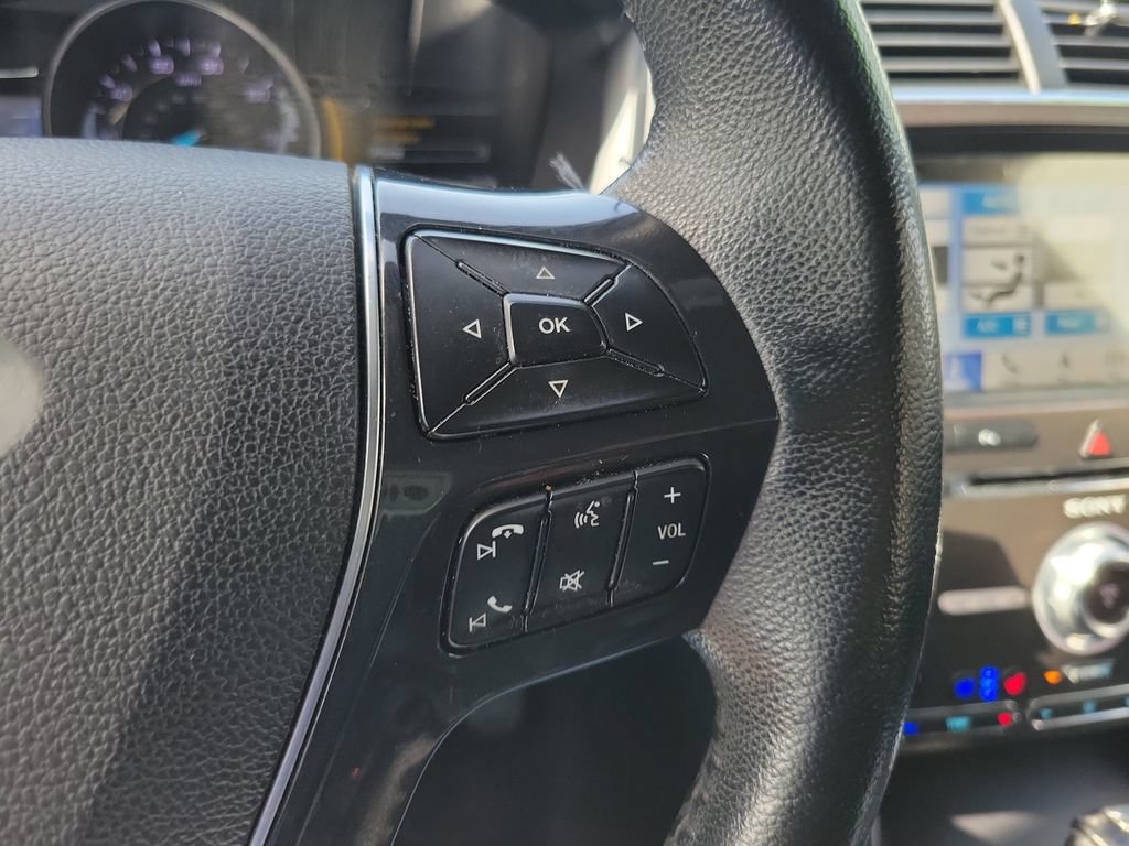 Used 2018 Ford Explorer Limited AWD/4WD image 26