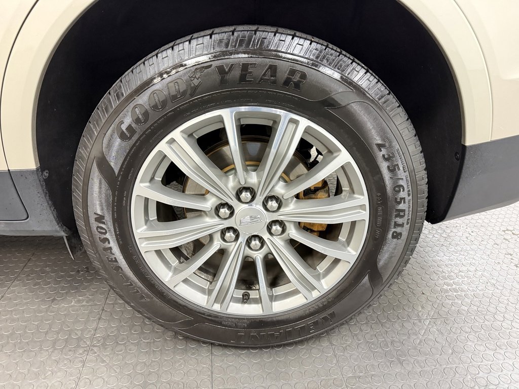 Used 2017 Cadillac XT5 Luxury image 11