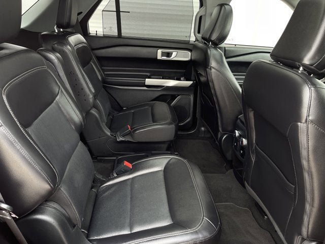 Used 2021 Ford Explorer Limited w/ Equipment Group 301A image 29