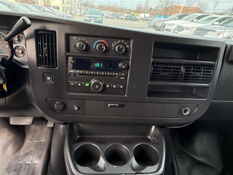 Used 2014 Chevrolet Express 1500 AWD image 31