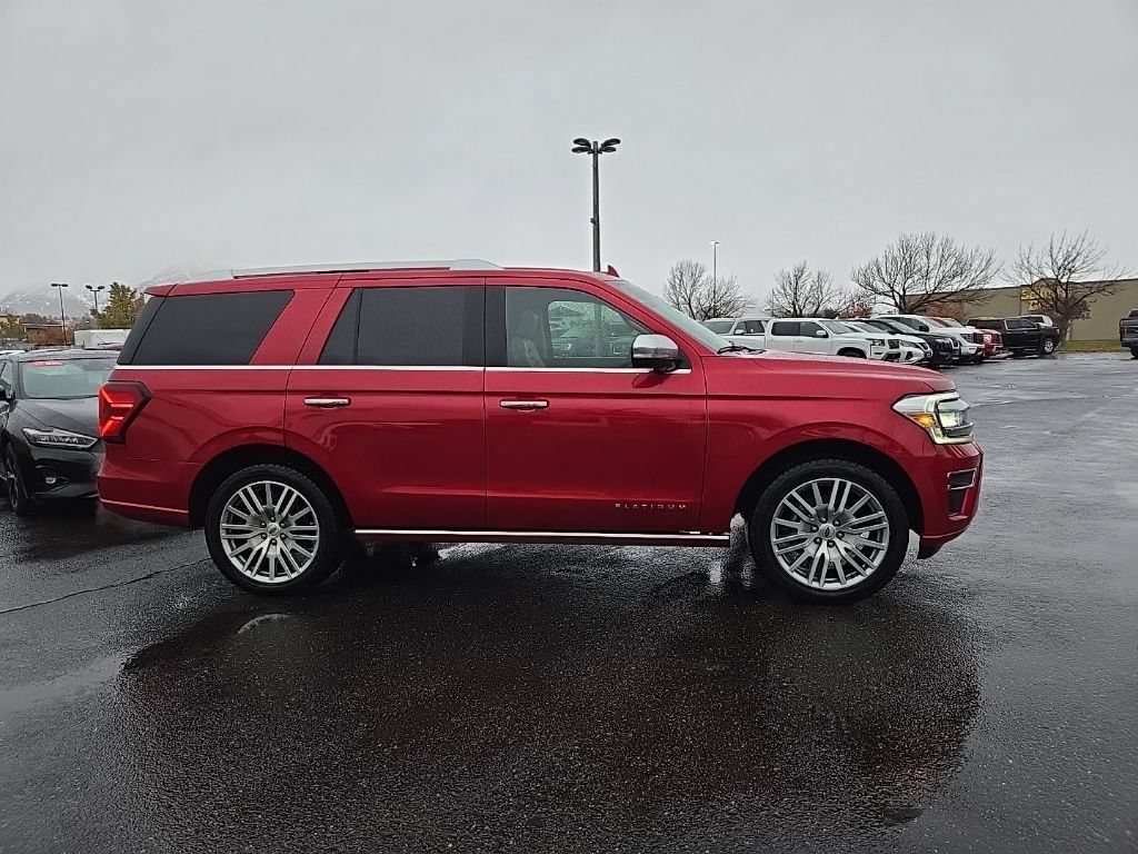 Used 2022 Ford Expedition Platinum AWD/4WD image 4