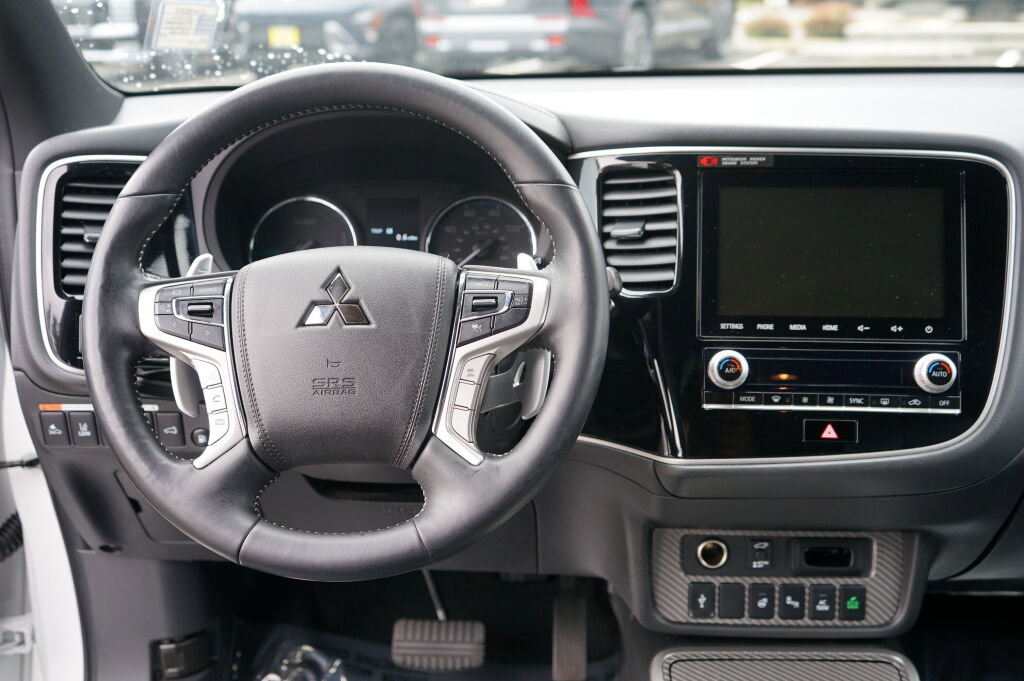 Used 2020 Mitsubishi Outlander GT image 18