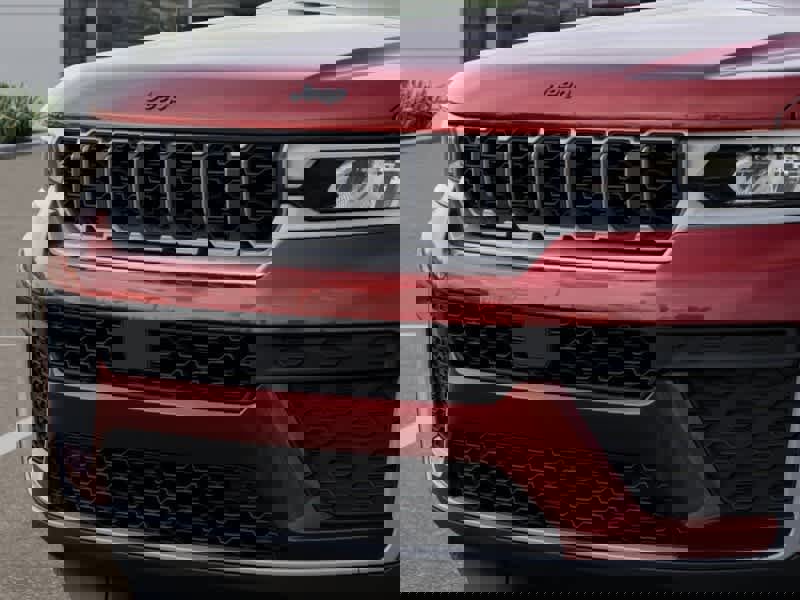 New 2026 Jeep Grand Cherokee Altitude image 11