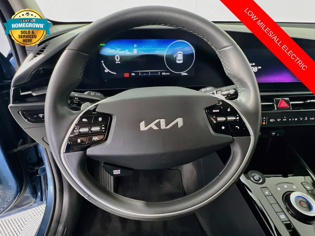 Certified 2025 Kia Niro Wind FWD image 12
