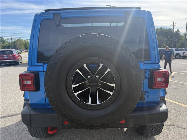 Used 2024 Jeep Wrangler Unlimited Rubicon image 5