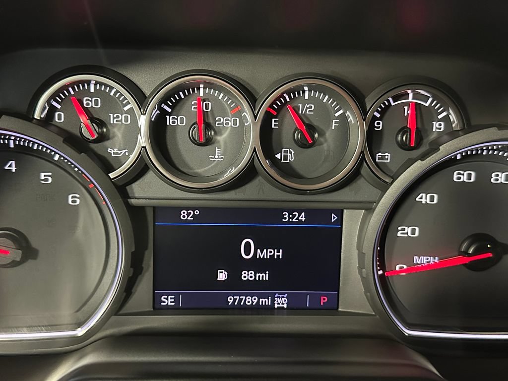 Used 2021 Chevrolet Tahoe LT w/ LT Signature Package AWD/4WD image 15