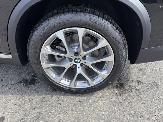 New 2026 BMW X5 xDrive40i AWD/4WD image 18