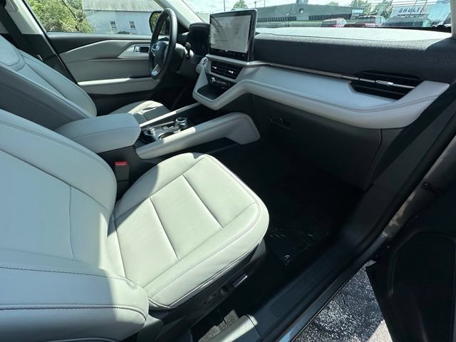 New 2026 Ford Explorer Active w/ Active Comfort Package AWD/4WD image 22
