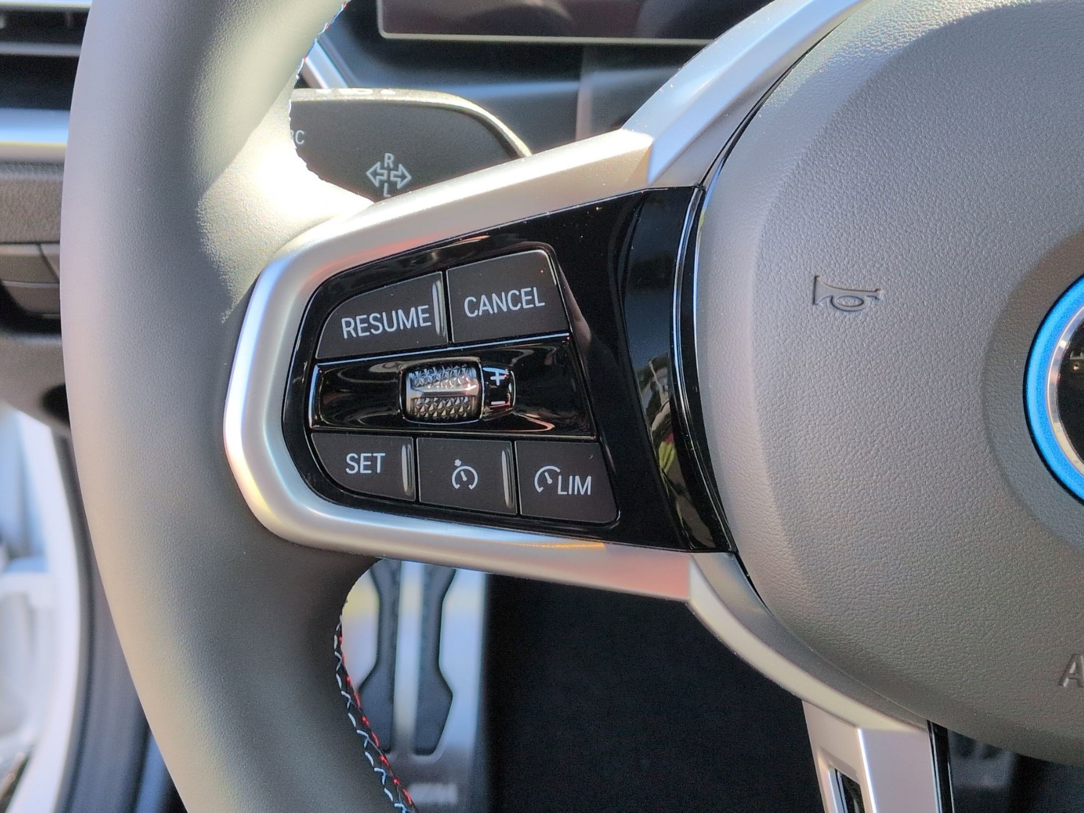 Used 2025 BMW i4 M50 w/ Premium Package image 19