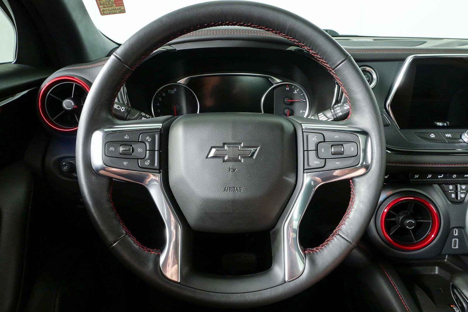 Used 2022 Chevrolet Blazer RS w/ Enhanced Convenience Package FWD image 10