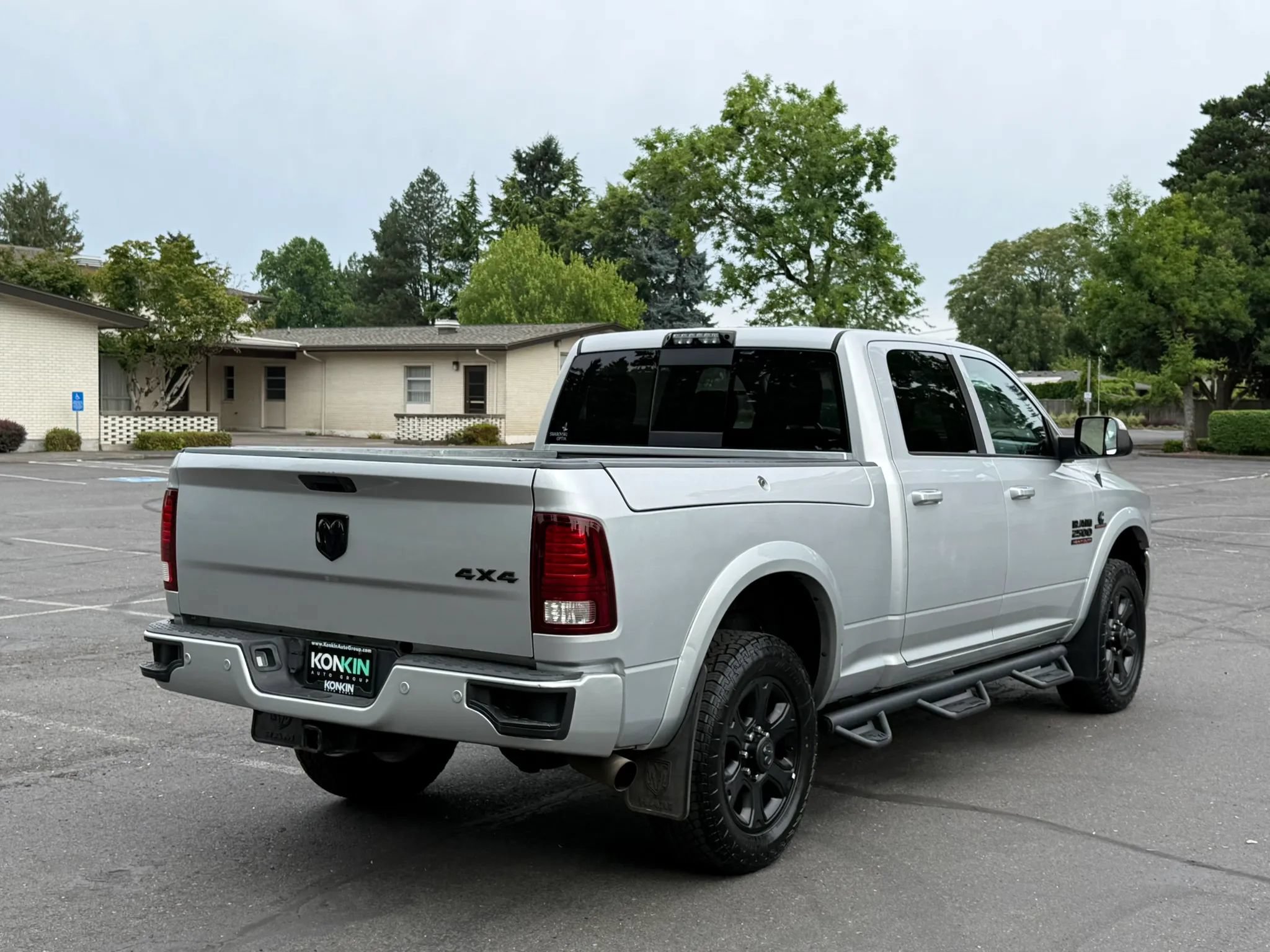 Used 2018 RAM 2500 Laramie w/ Sport Appearance Group AWD/4WD image 5