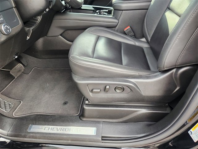 Used 2025 Chevrolet Tahoe LT image 14