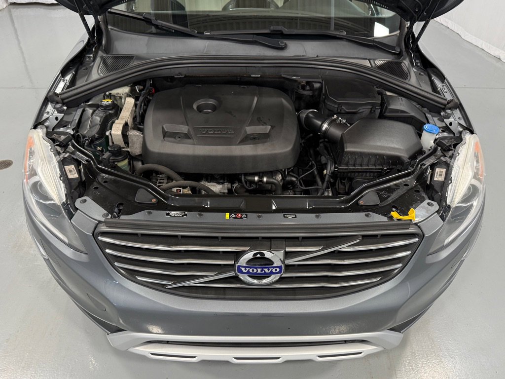 Used 2017 Volvo XC60 T5 Dynamic w/ Preferred Option Package image 29