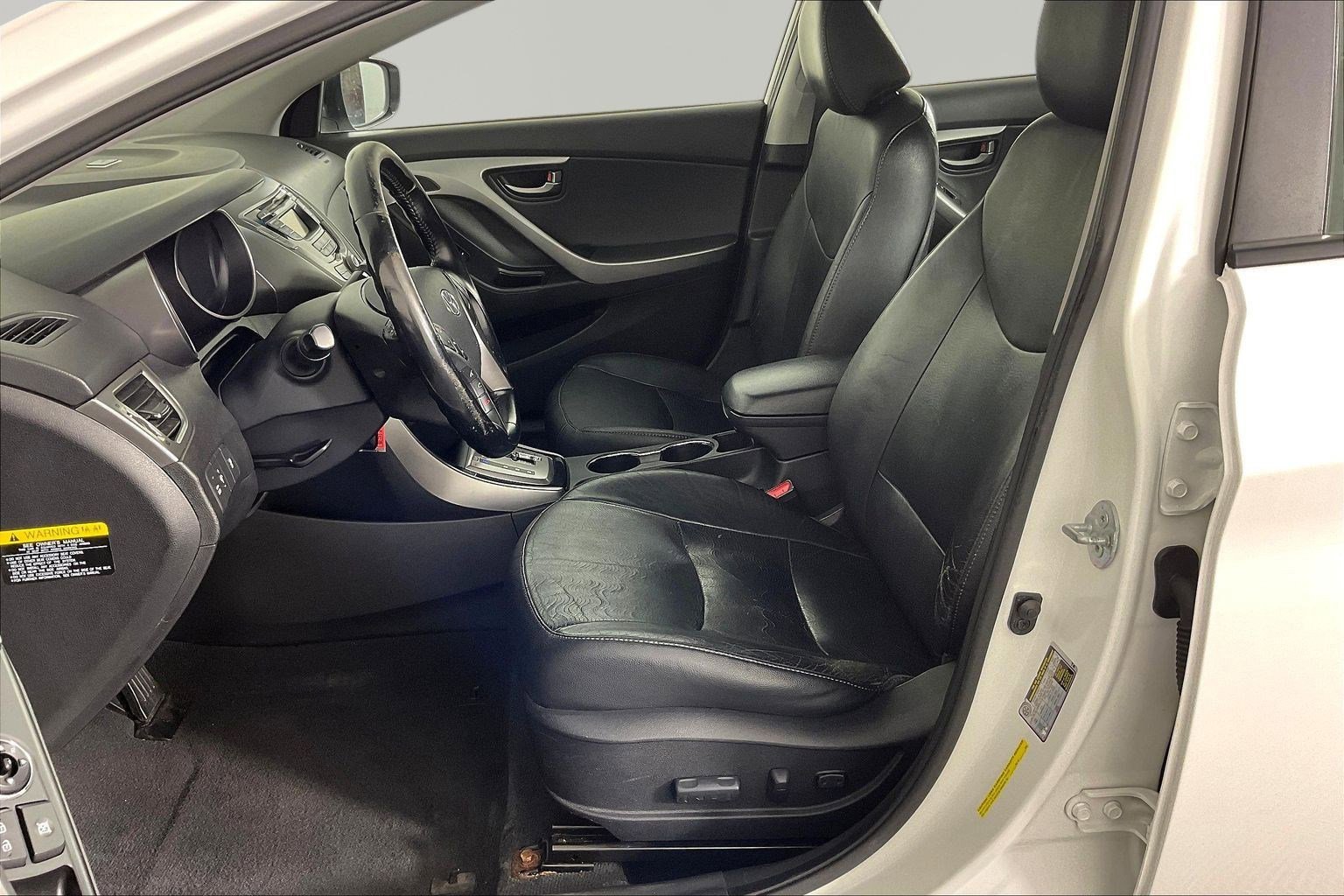 Used 2013 Hyundai Elantra Limited FWD image 19