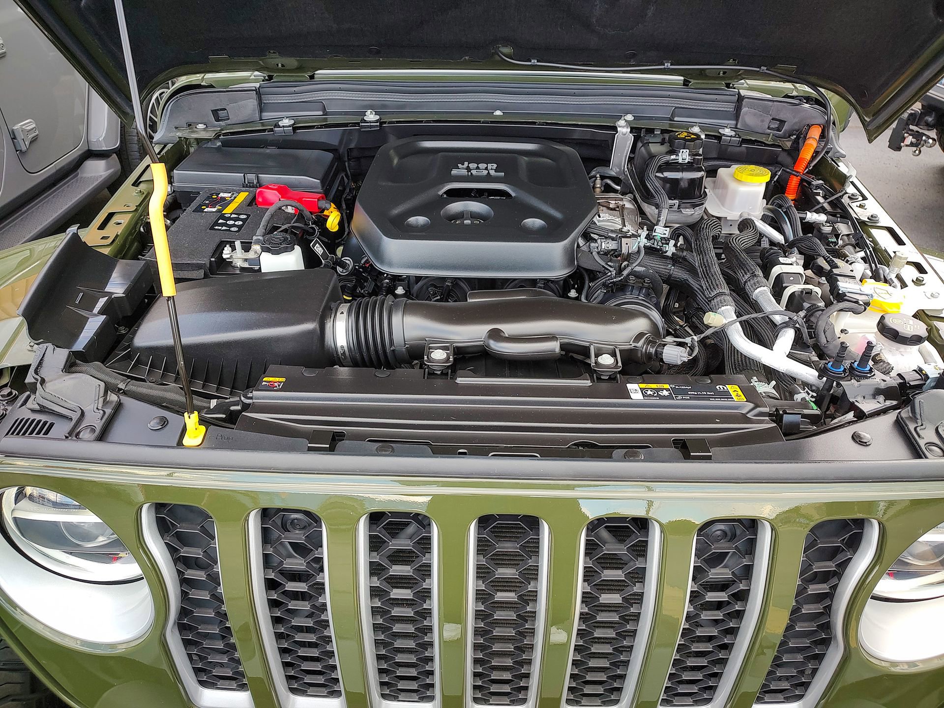 Used 2021 Jeep Wrangler Unlimited Sahara w/ Cold Weather Group image 35