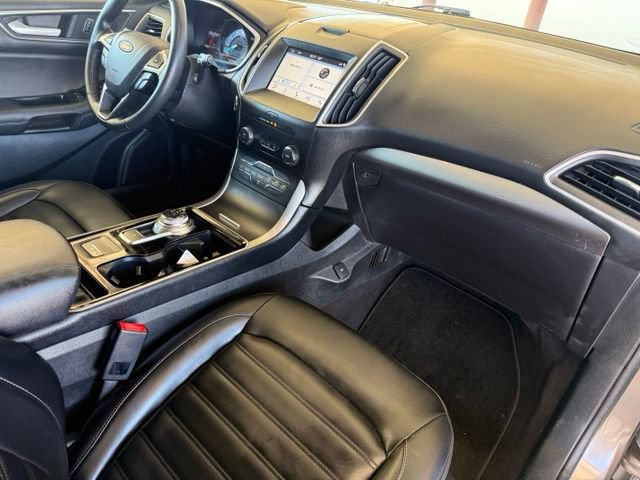 Used 2019 Ford Edge SEL w/ Equipment Group 201A FWD image 12
