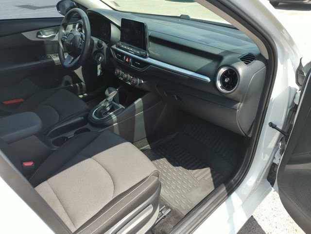 Used 2023 Kia Forte LXS w/ LXS Technology Package image 33