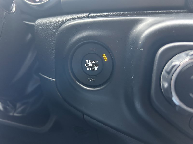 Used 2022 Jeep Wrangler Sport image 21