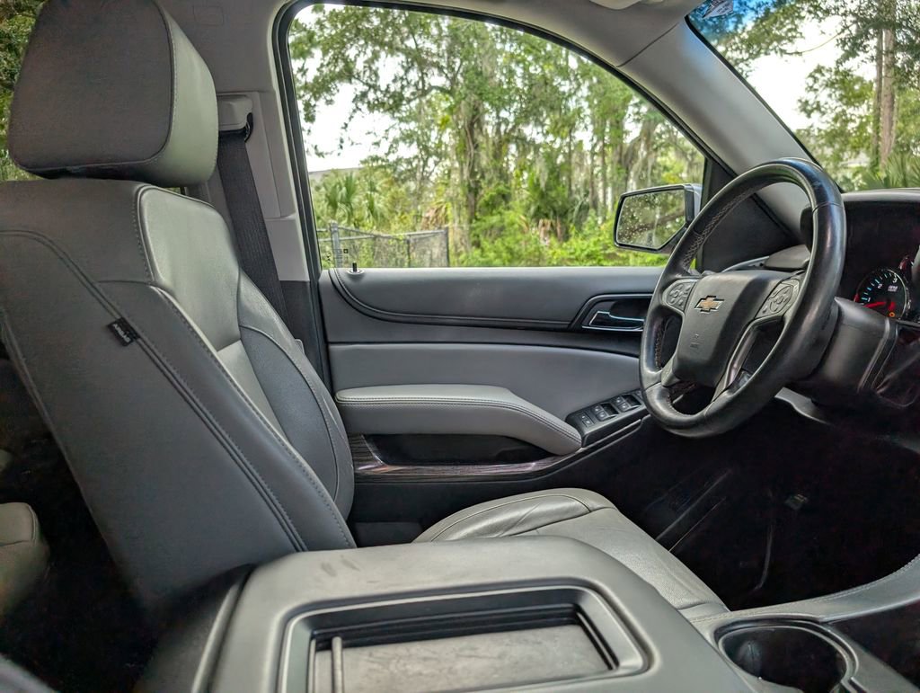 Used 2019 Chevrolet Tahoe LT w/ Luxury Package AWD/4WD image 10