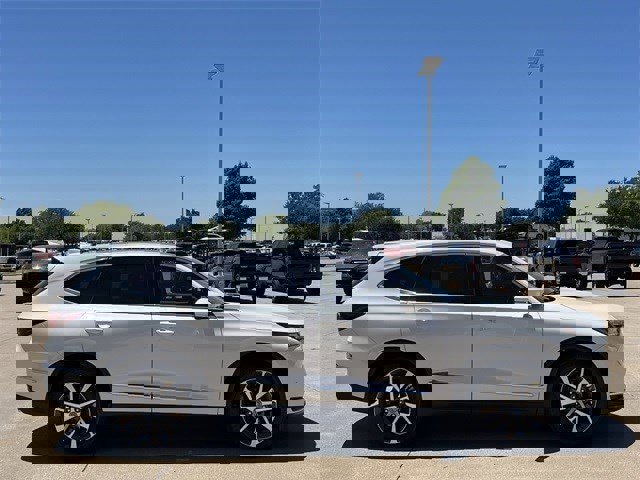 Used 2026 Acura MDX w/ Technology Package image 3