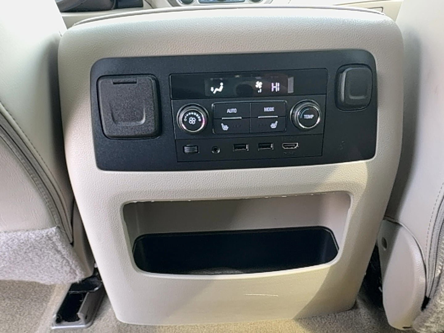 Used 2019 GMC Yukon XL Denali w/ Denali Ultimate Package image 14