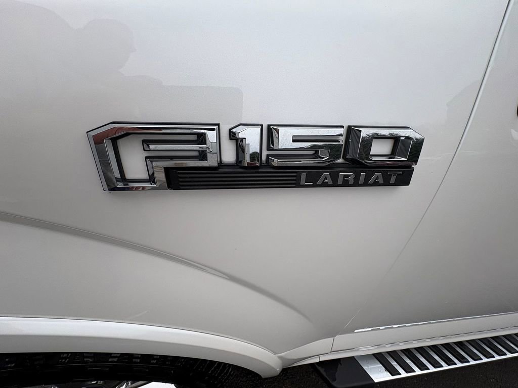 Used 2016 Ford F150 Lariat image 9