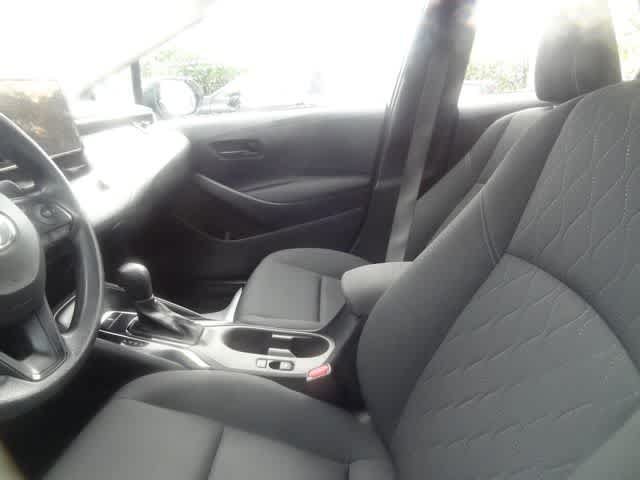Used 2023 Toyota Corolla LE FWD image 9