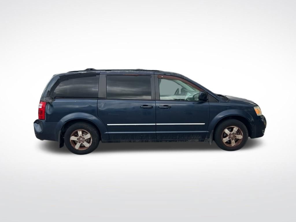 Used 2008 Dodge Grand Caravan SXT w/ Entertainment Group 2 FWD image 4