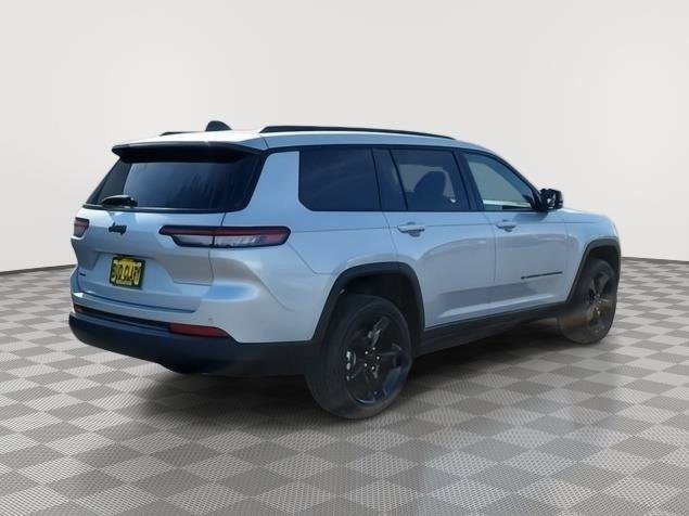 New 2025 Jeep Grand Cherokee L Altitude image 5