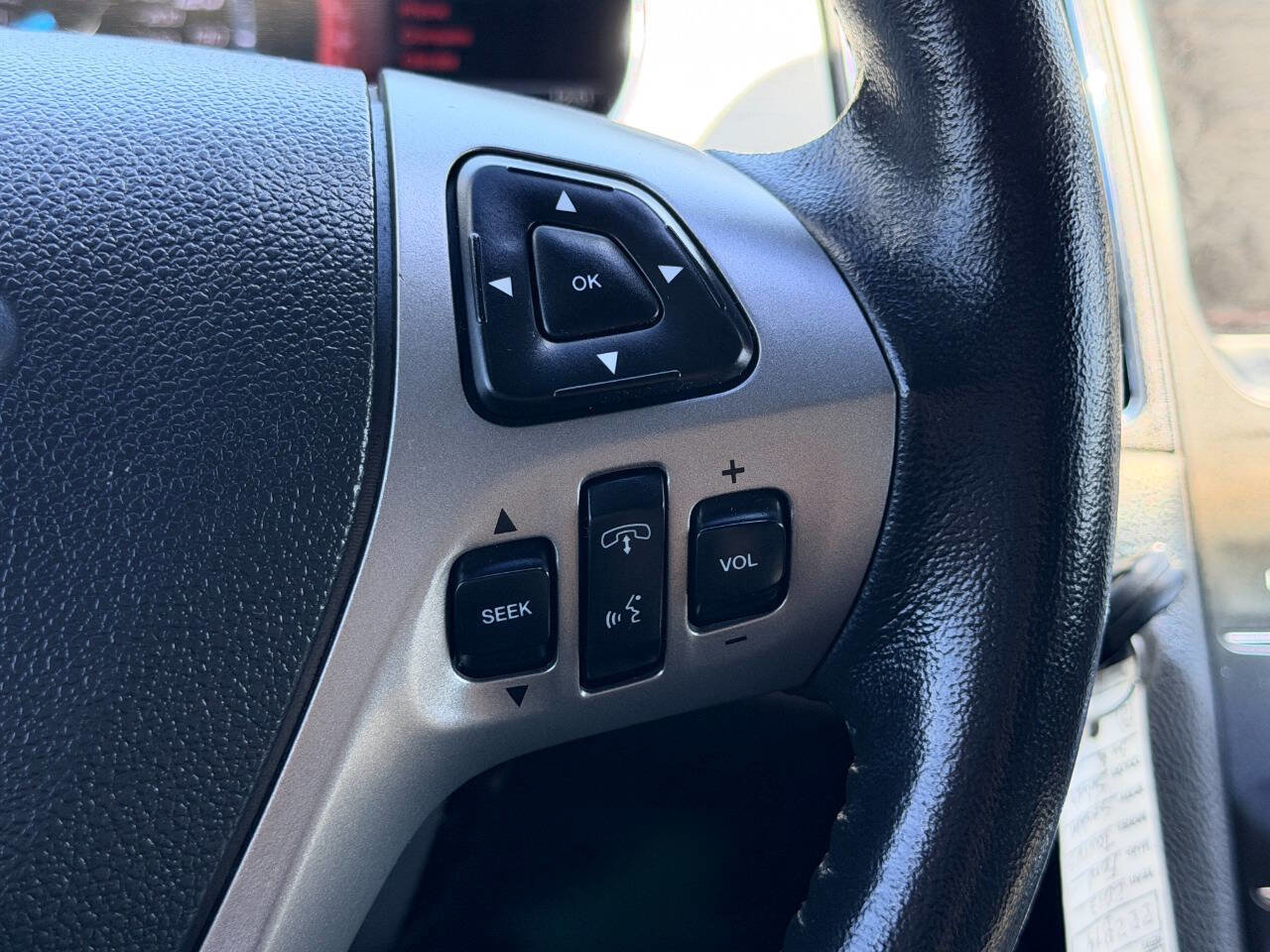 Used 2013 Ford Taurus SEL FWD image 32