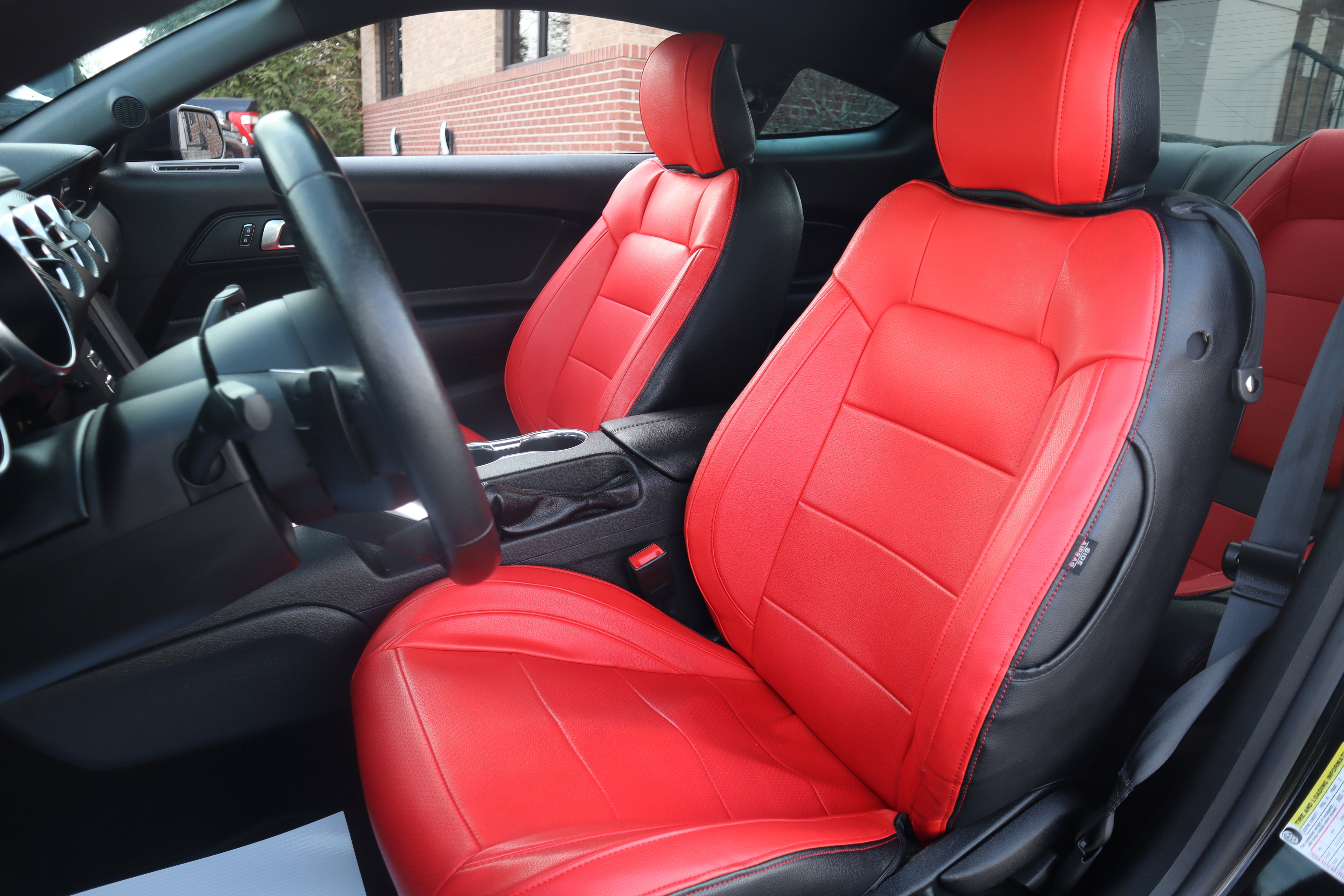 Used 2019 Ford Mustang Coupe image 23