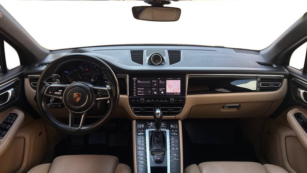Used 2019 Porsche Macan AWD/4WD image 27