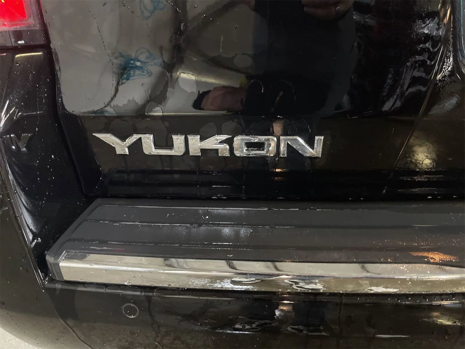 Used 2019 GMC Yukon Denali w/ Denali Ultimate Black Edition image 17