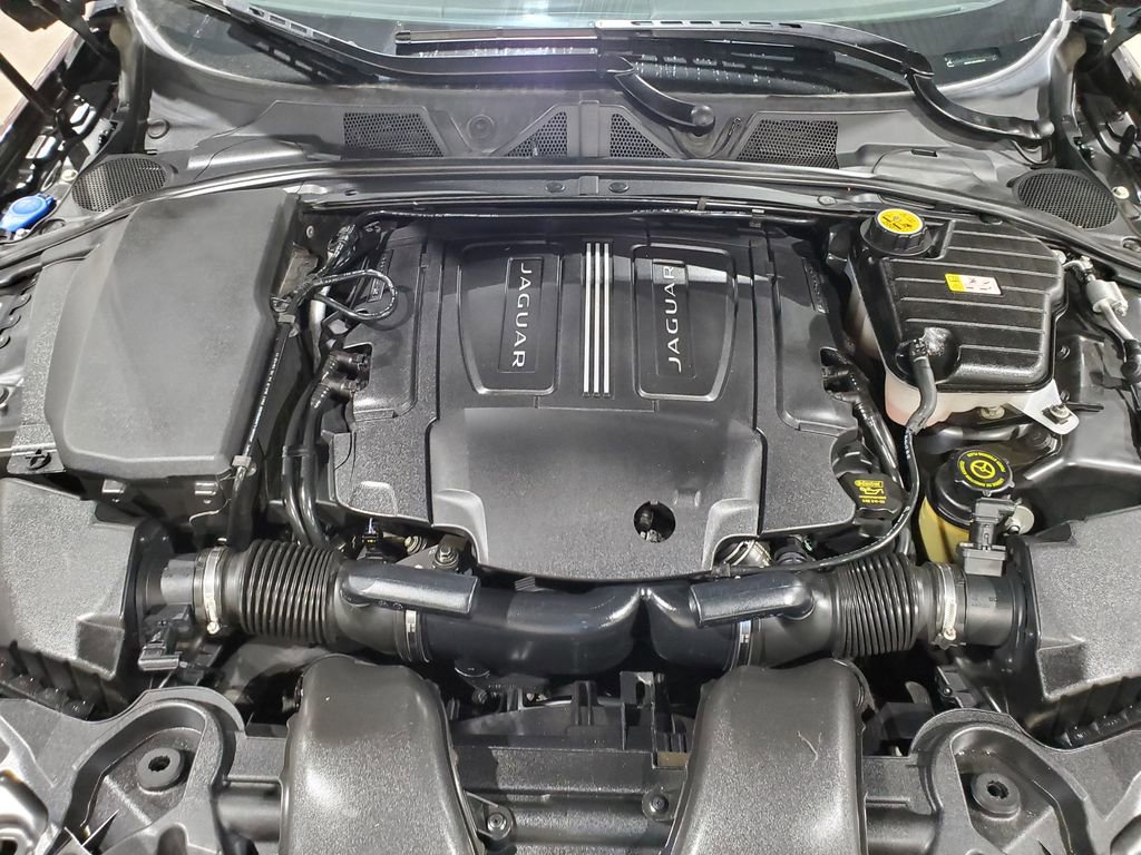 Used 2014 Jaguar XF 3.0 RWD image 45