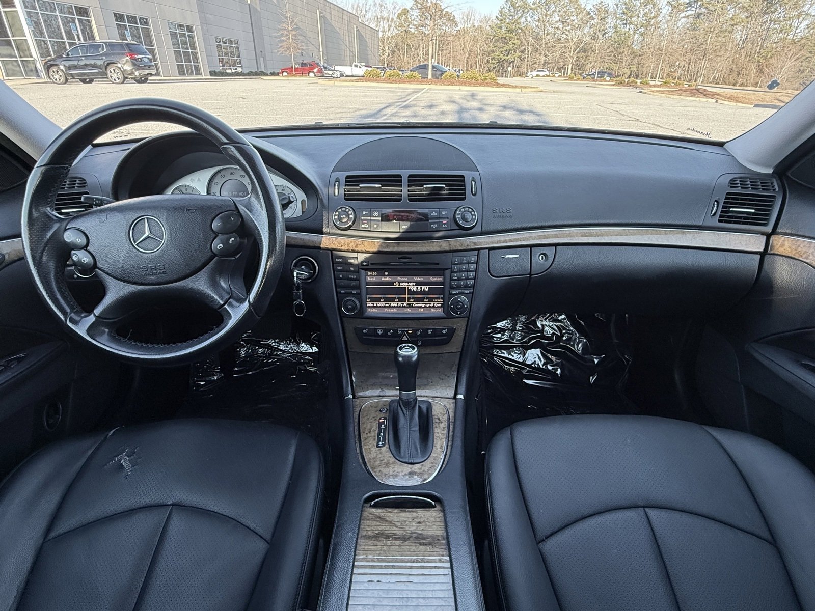 Used 2009 Mercedes-Benz E 350 Sedan image 21