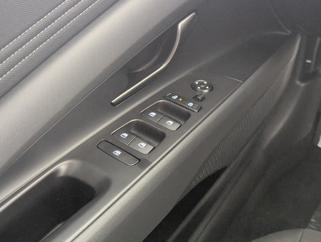 New 2026 Hyundai Elantra Sport FWD image 15