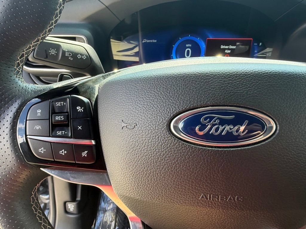 Used 2022 Ford Explorer ST AWD/4WD image 18