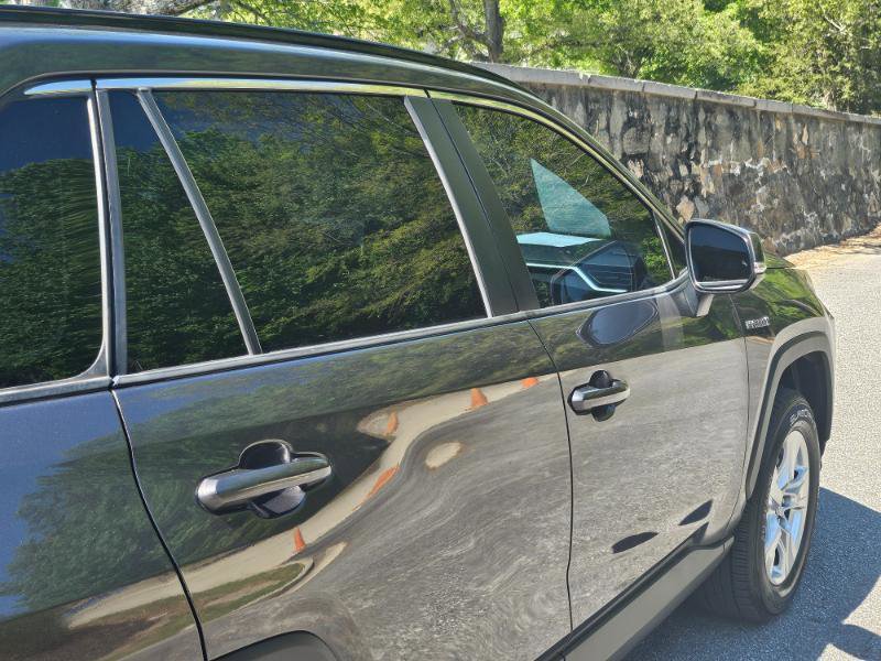 Used 2019 Toyota RAV4 LE image 15