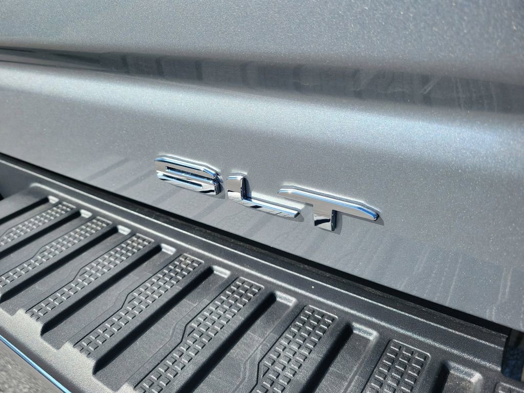 New 2026 GMC Sierra 2500 SLT w/ SLT Premium Package image 11