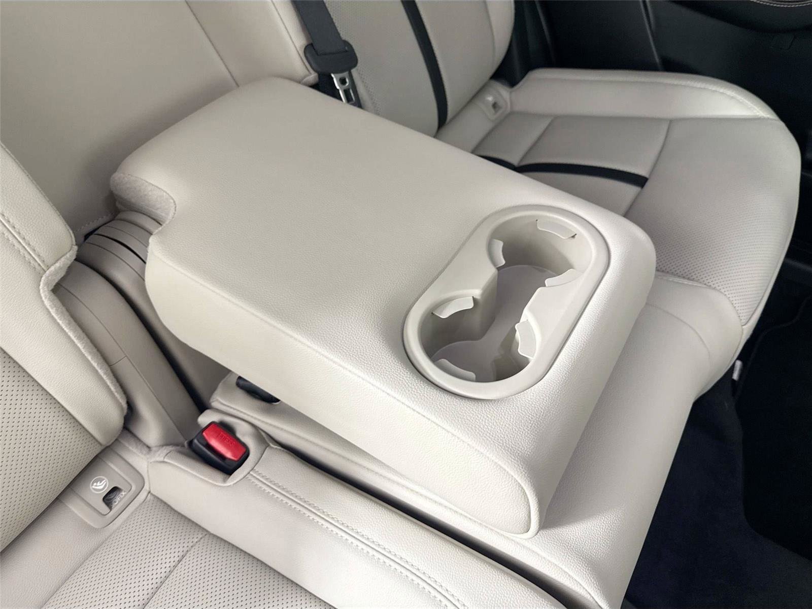 Certified 2025 MAZDA CX-70 3.3 Turbo w/ Premium Package image 47