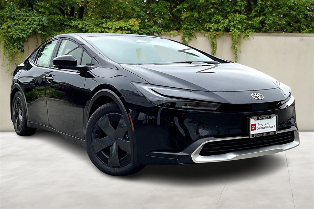 Used 2026 Toyota Prius Plug-In Hybrid image 1