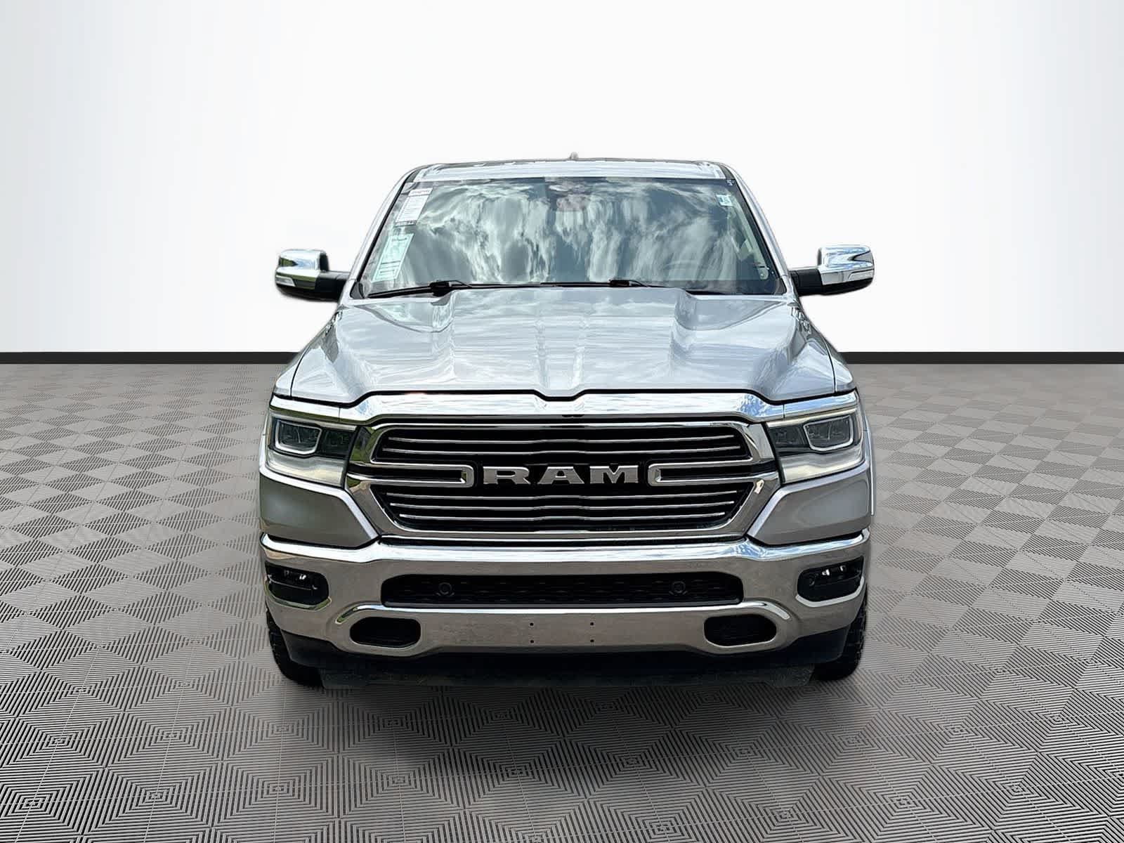 Certified 2019 RAM 1500 Laramie AWD/4WD image 2