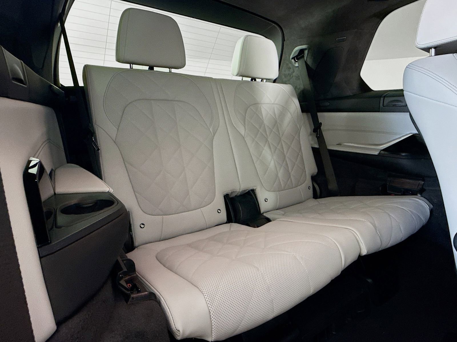 New 2026 BMW X7 xDrive40i image 29