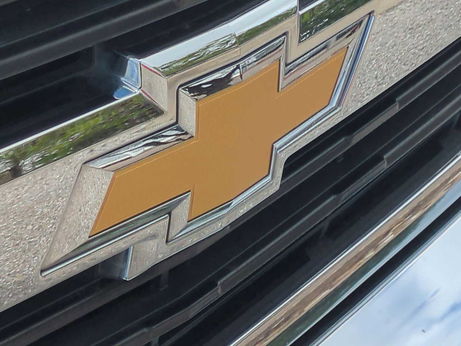 Used 2015 Chevrolet Silverado 2500 LT w/ LT Convenience Package image 28