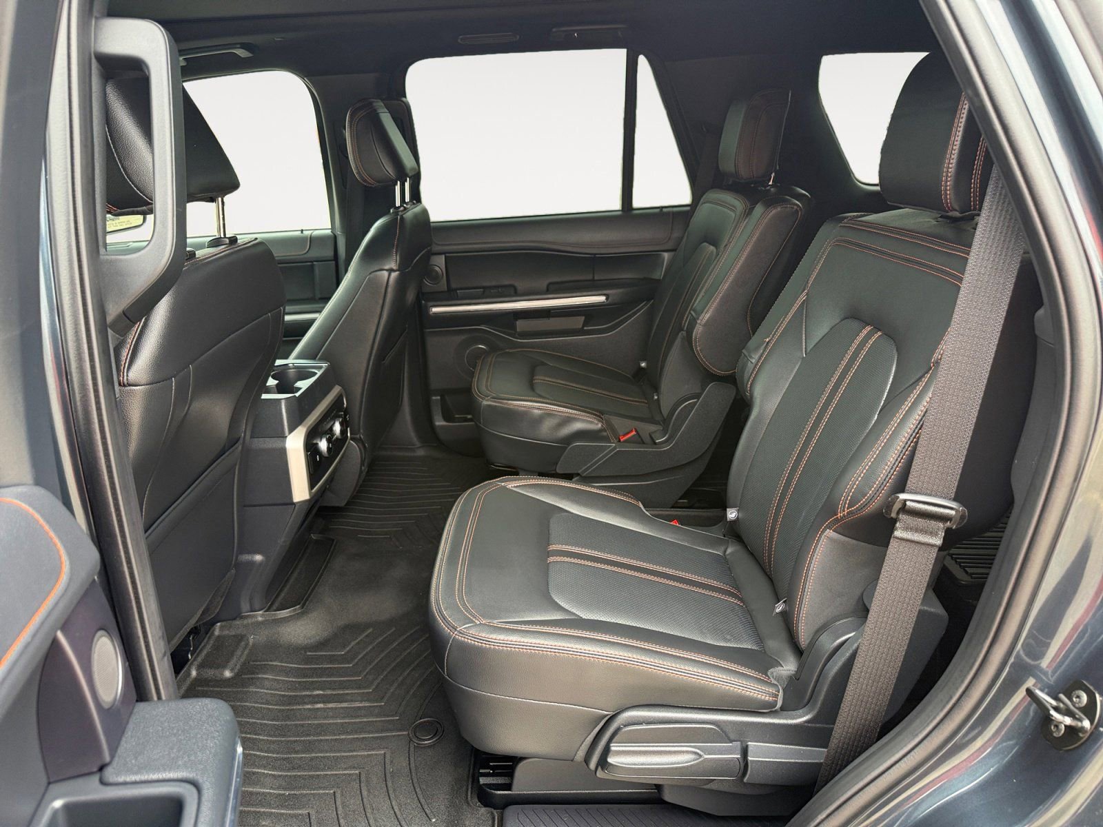 Used 2024 Ford Expedition Timberline image 9