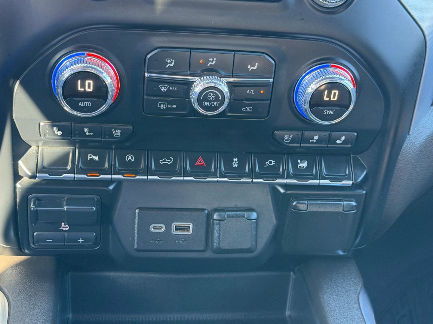 Used 2019 GMC Sierra 1500 SLT image 24